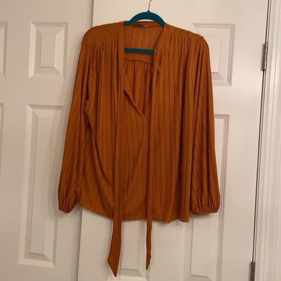 Zara mustard yellow peasant blouse - Picture 2 of 3